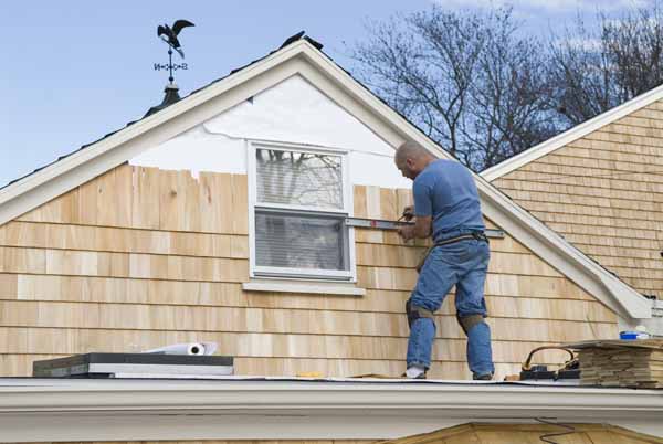 Applying Wood Shingles